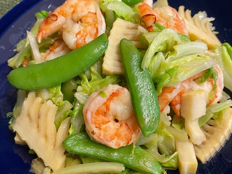 ニンニク醤油で❣️春キャベツと筍と海老のピリ辛炒め